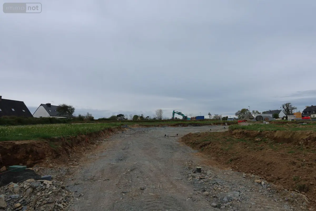 Terrain a batir a vendre Lampaul-Guimiliau 29400 Finistère 29 24138 euros 4081 001