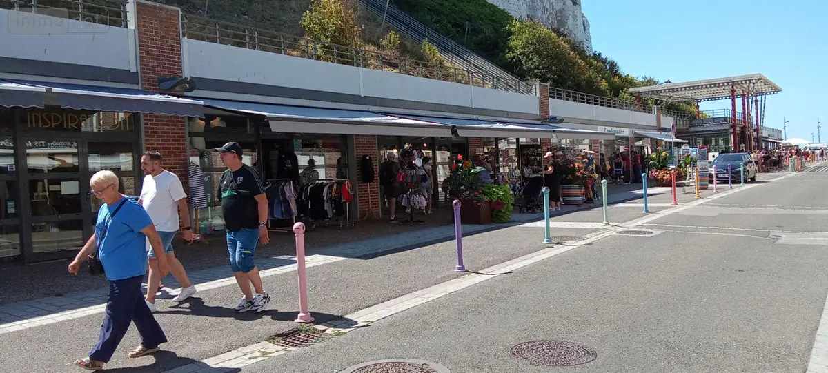 Fonds et murs commerciaux a vendre Le Tréport 76470 Seine-Maritime 76 235000 euros VF051-76041 001