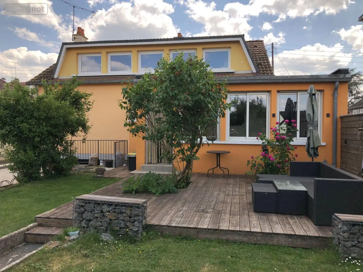 Maison a vendre Issoudun 36100 Indre 36 143 m2 8 pièces 205530 euros 11813/1450 001