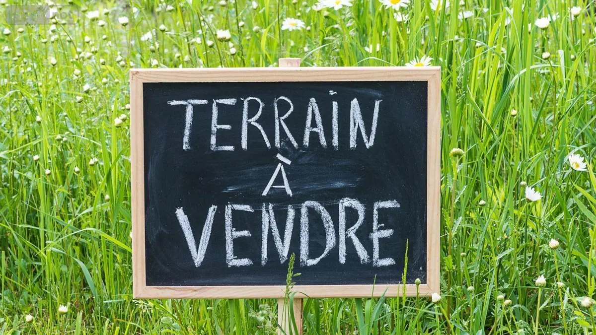 Terrain a batir a vendre Hanvec 29460 Finistère 29 146480 euros 1940 001