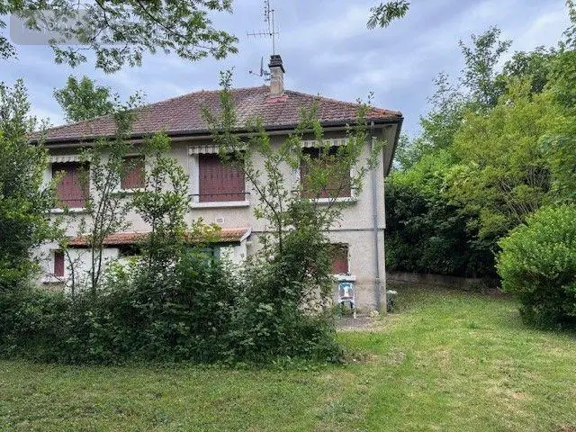 Maison a vendre Saint-Amand-Montrond 18200 Cher 18 93 m2 5 pièces 106000 euros 18022/808 001