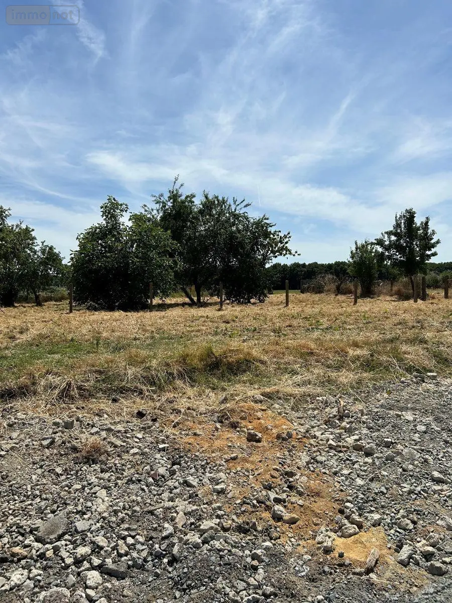 Terrain a batir a vendre Thilouze 37260 Indre-et-Loire 37 670 m2 79700 euros 054/132 001