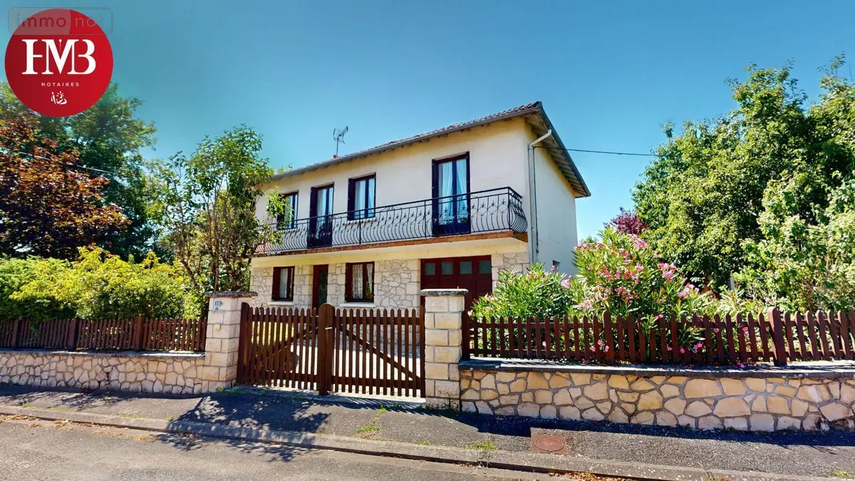 Maison a vendre Saint-Étienne-de-Maurs 15600 Cantal 15 112 m2 7 pièces 142425 euros 10627/1007 001