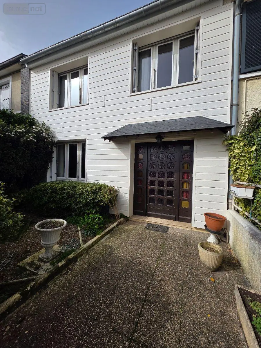 Viager maison Angers 49000 Maine-et-Loire 49 89 m2 4 pièces 80000 euros 49115/MAIS VIAGER/498 001