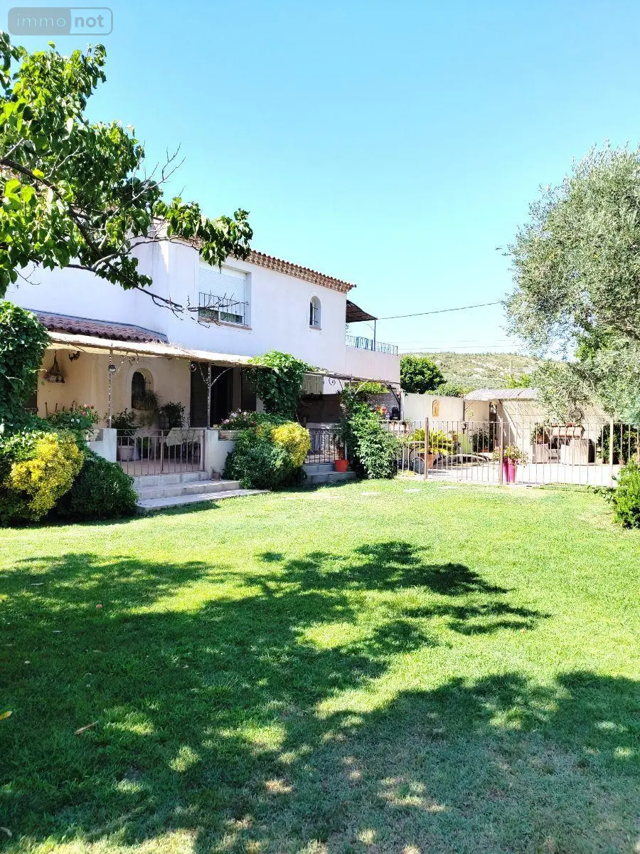 Maison a vendre Mouriès 13890 Bouches-du-Rhône 13 145 m2 7 pièces 859000 euros 075/178 001