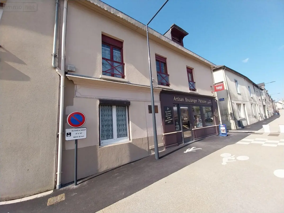 Fonds et murs commerciaux a vendre La Guerche-de-Bretagne 35130 Ille-et-Vilaine 35 198360 euros 35131-92 001