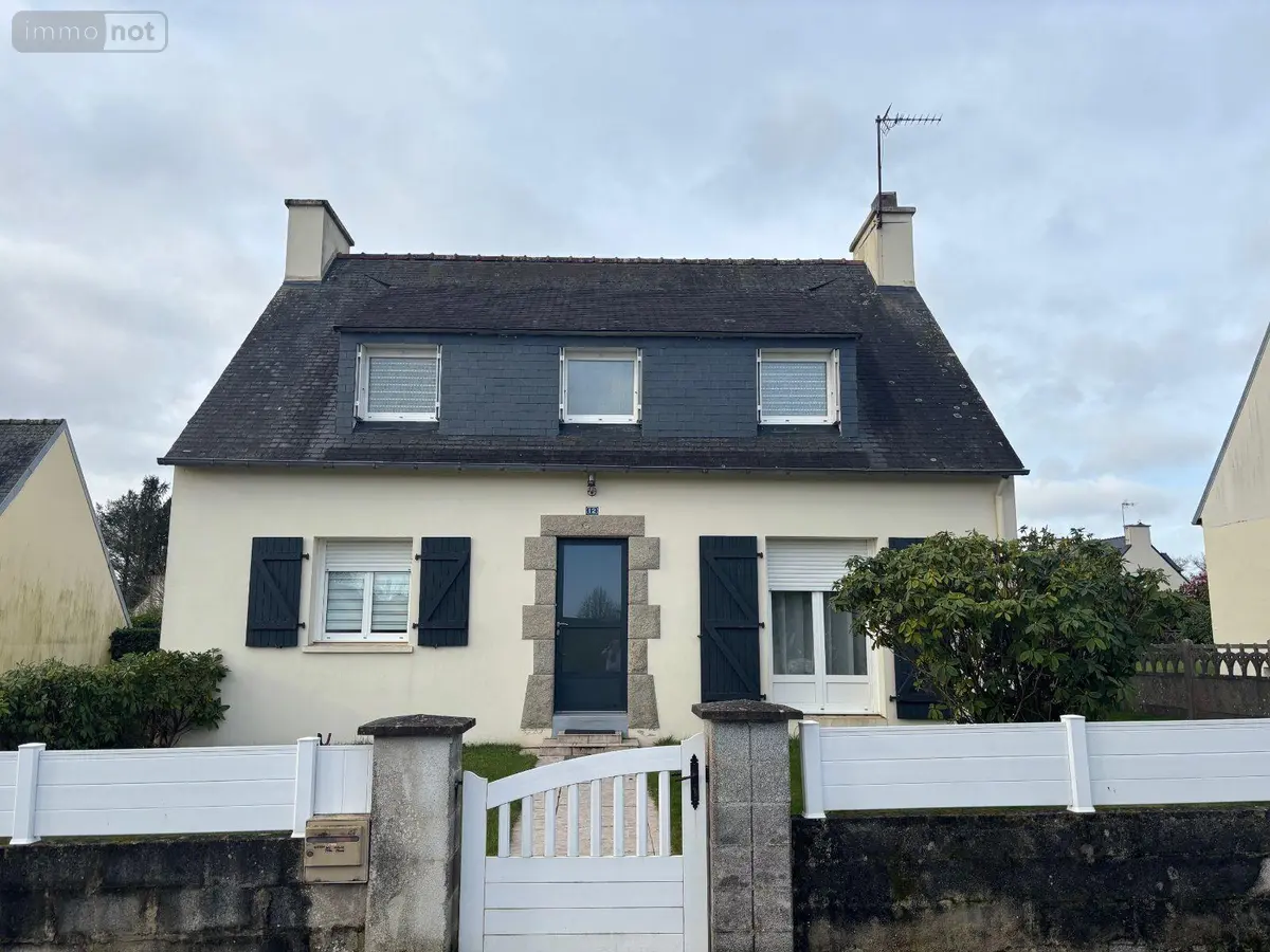 Maison a vendre Saint-Goazec 29520 Finistère 29 117 m2 5 pièces 178800 euros MAIS/1031 001