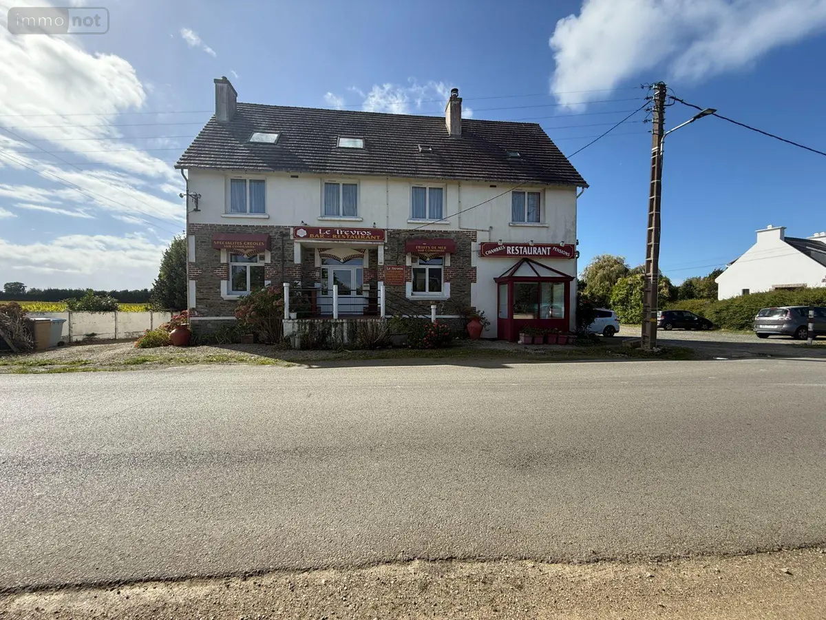 Immeuble de rapport a vendre Plestin-les-Grèves 22310 Côtes-d'Armor 22 276 m2 15 pièces 271700 euros 22095IMMR229 001