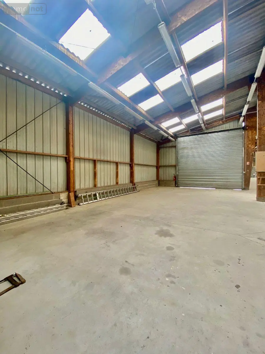 Location fonds et murs commerciaux Le Mans 72000 Sarthe 72 105 m2 550 euros 72122-1403 001
