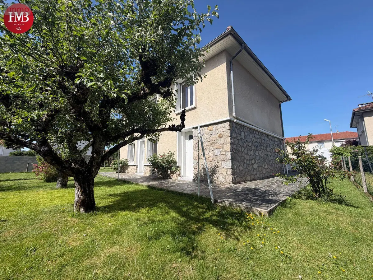 Maison a vendre Aurillac 15000 Cantal 15 105 m2 8 pièces 166400 euros 10627/1020 001