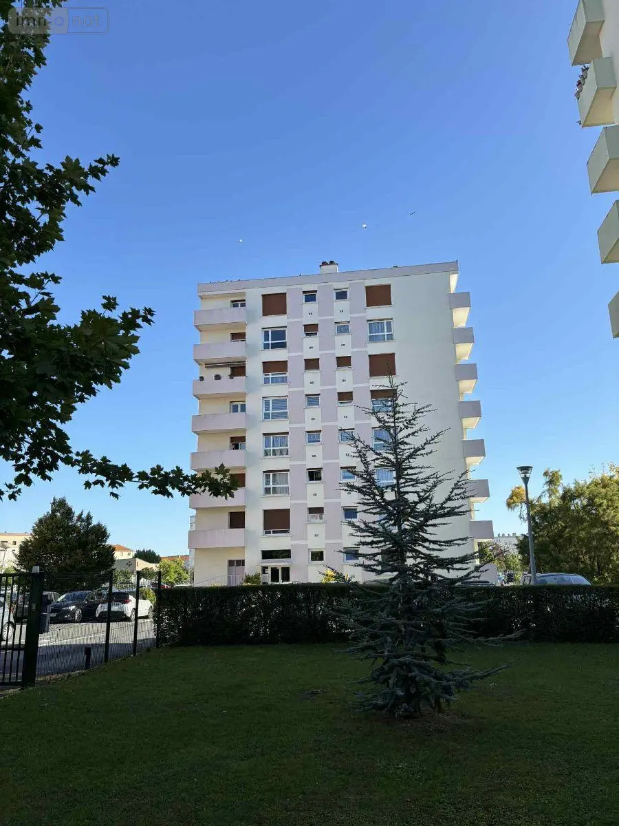 Appartement a vendre Châlons-en-Champagne 51000 Marne 51 77 m2 3 pièces 104100 euros 10305/1259 001