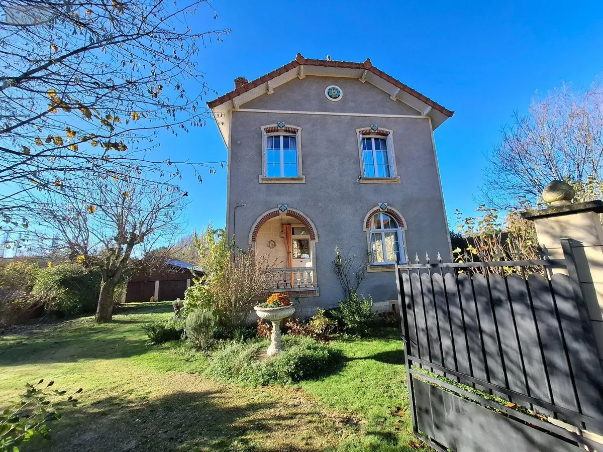 Maison a vendre Le Bugue 24260 Dordogne 24 111 m2 4 pièces 261000 euros 18113/147 001