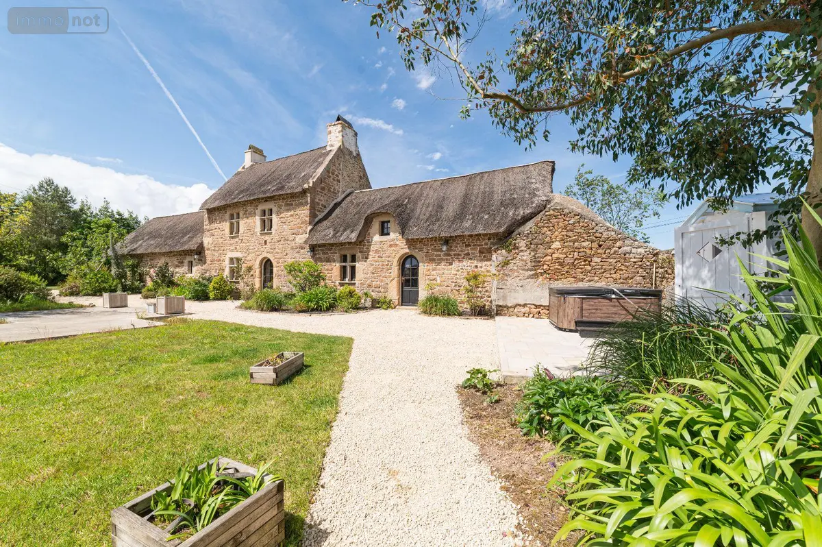 Propriete a vendre Plougasnou 29630 Finistère 29 250 m2 10 pièces 735000 euros PLKE 001