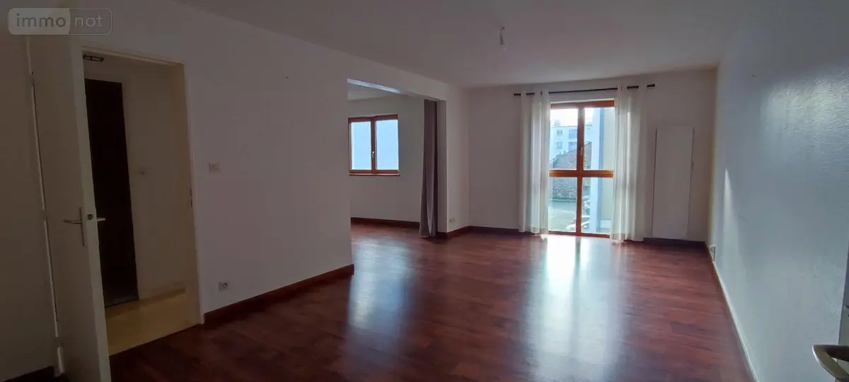 Appartement a vendre Redon 35600 Ille-et-Vilaine 35 72 m2 3 pièces 206000 euros 143/242A 001
