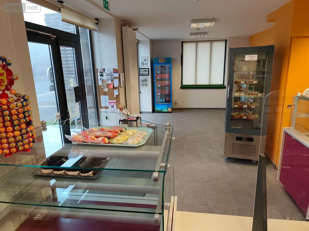 Fonds et murs commerciaux a vendre Charbonnières-les-Varennes 63410 Puy-de-Dôme 63 106000 euros 13352/452 001