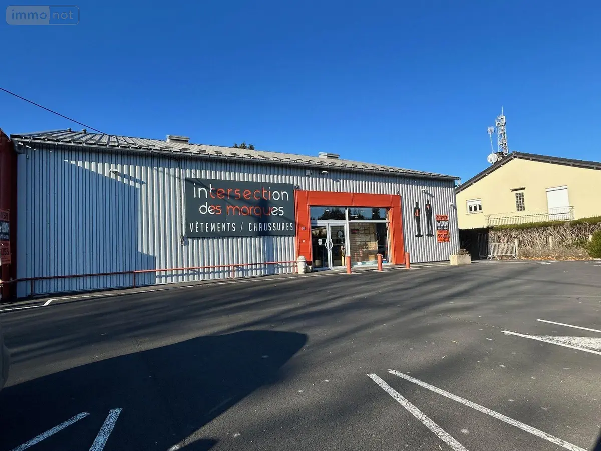 Fonds et murs commerciaux a vendre Mauriac 15200 Cantal 15 360 m2 507700 euros 15060/1239 001