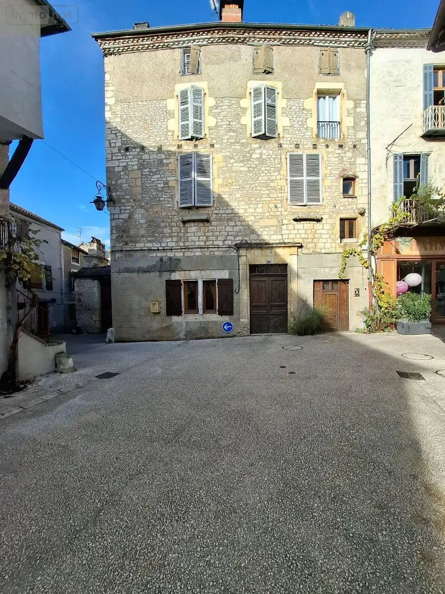 Immeuble de rapport a vendre Souillac 46200 Lot 46 287 m2 10 pièces 294400 euros 18113/159 001