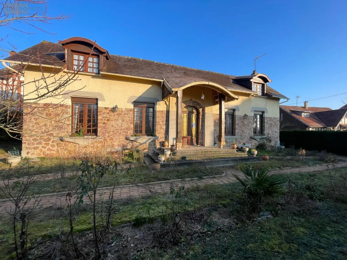 Maison a vendre Bagnoles de l'Orne Normandie 61140 Orne 61 173 m2 10 pièces 234330 euros 577 001