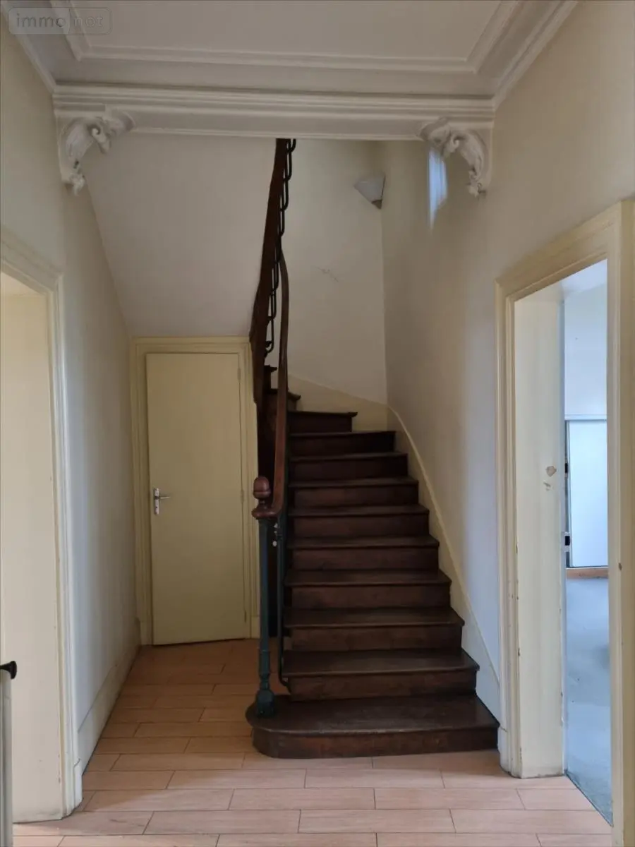 Immeuble de rapport a vendre Angers 49000 Maine-et-Loire 49 166 m2 9 pièces 528360 euros 1199 001