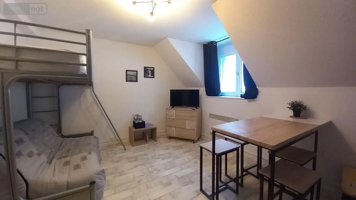 Appartement a vendre Murat 15300 Cantal 15 18 m2 42000 euros FG/2473 001