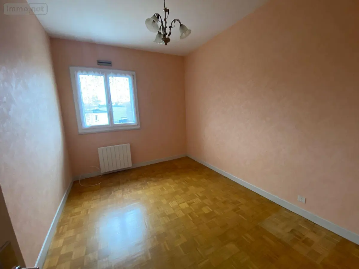 Appartement a vendre Mauriac 15200 Cantal 15 79 m2 76320 euros 15060/1246 001