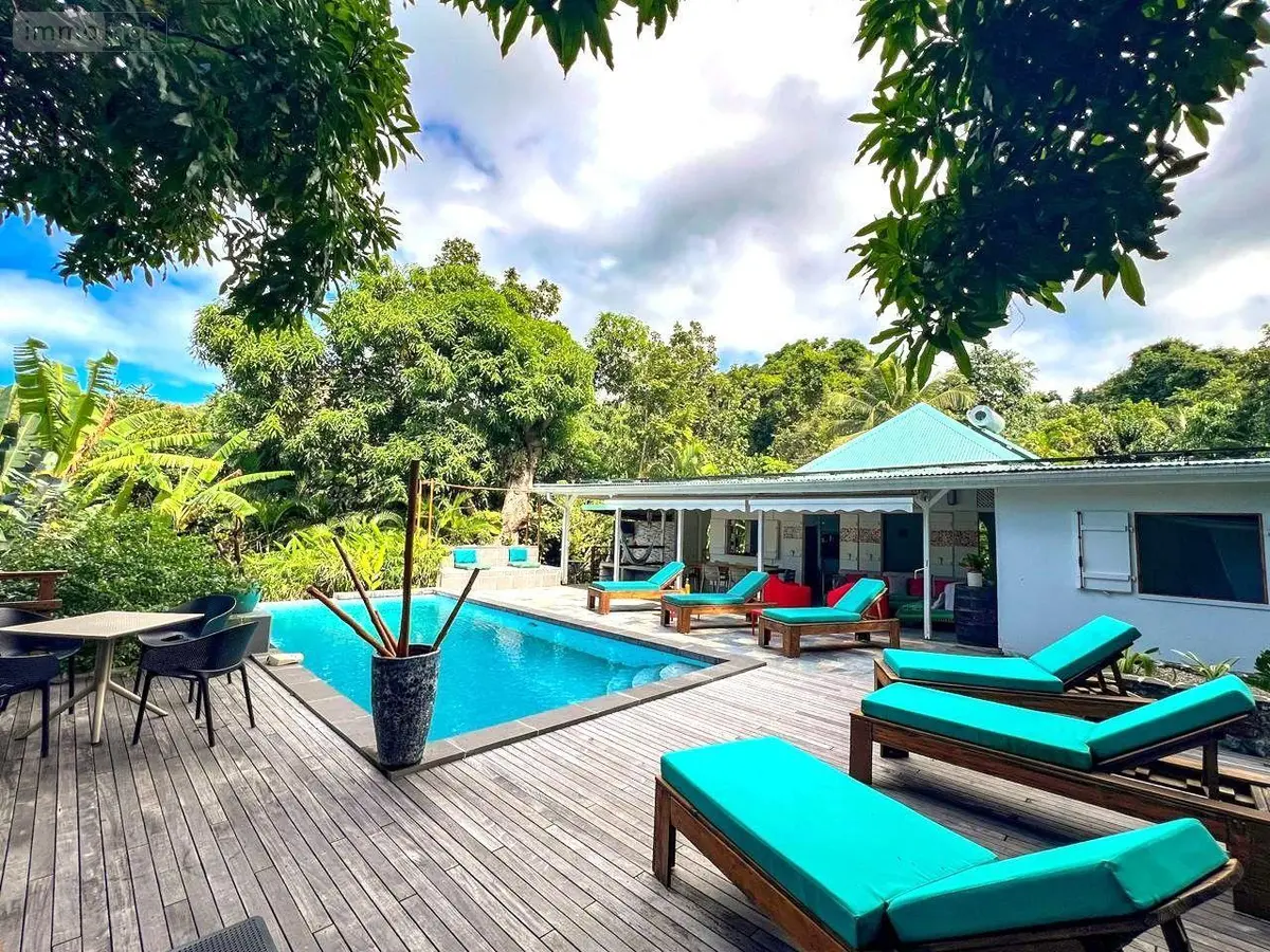 Propriete a vendre Deshaies 97126 Guadeloupe 971 312 m2 9 pièces 1195000 euros 15056/157 001