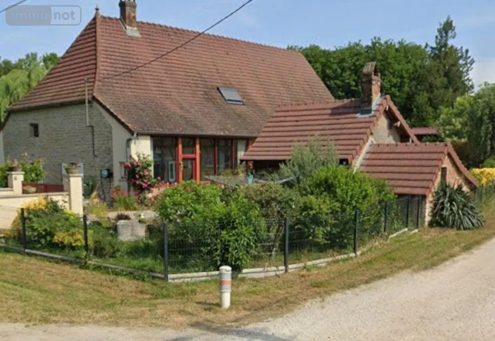 Maison a vendre Bletterans 39140 Jura 39 220 m2 8 pièces 335000 euros TA-ST 001