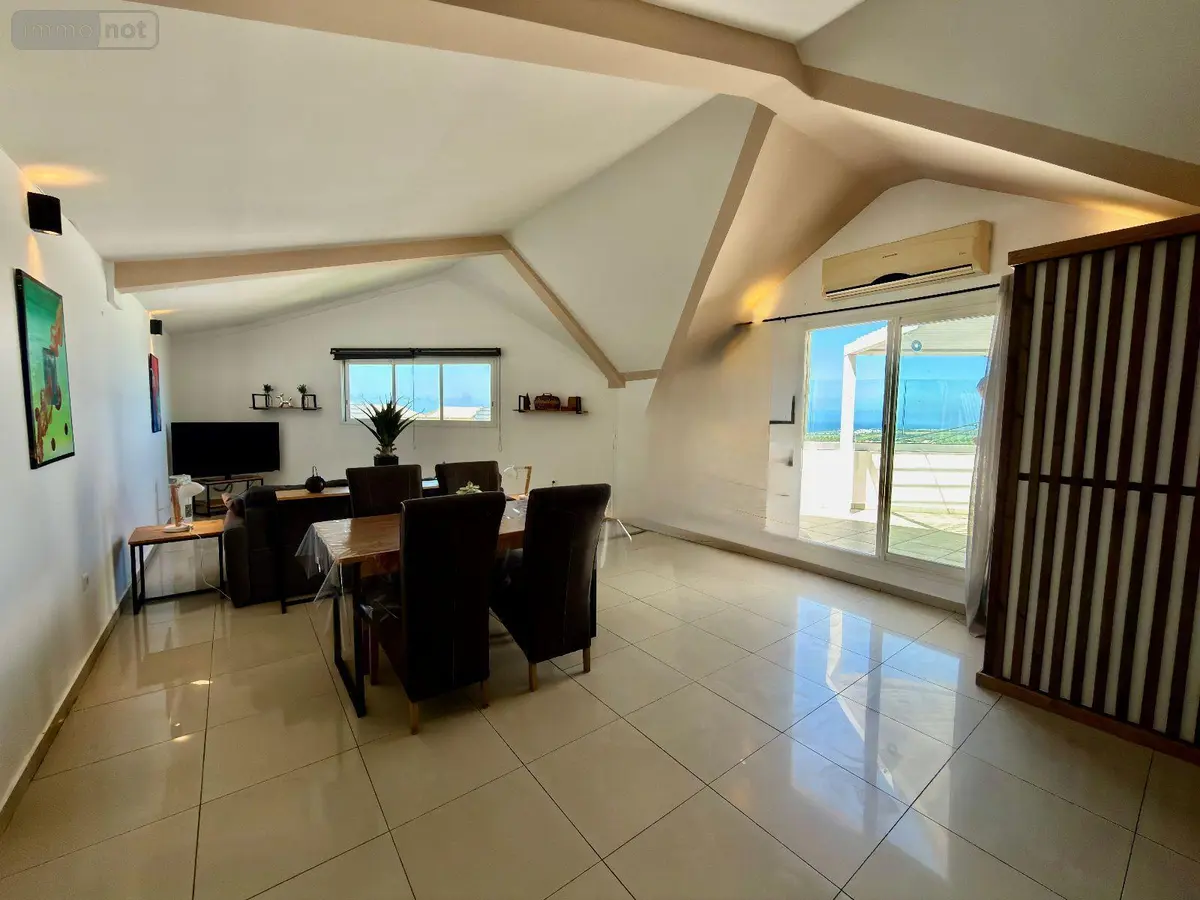 Appartement a vendre Saint-Denis 97490 La Réunion 974 79 m2 4 pièces 260000 euros 97405/243 001