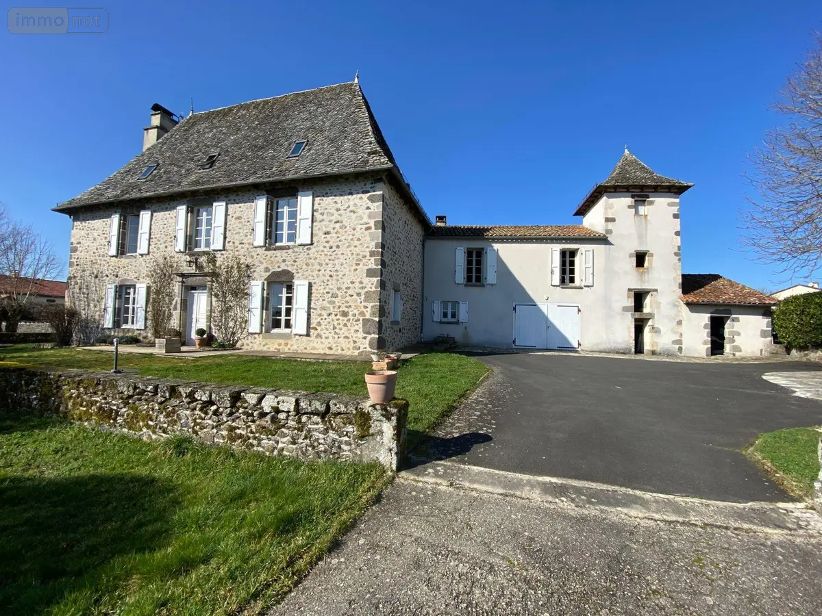 Maison a vendre Aurillac 15000 Cantal 15 230 m2 7 pièces 467990 euros 15061-38 001