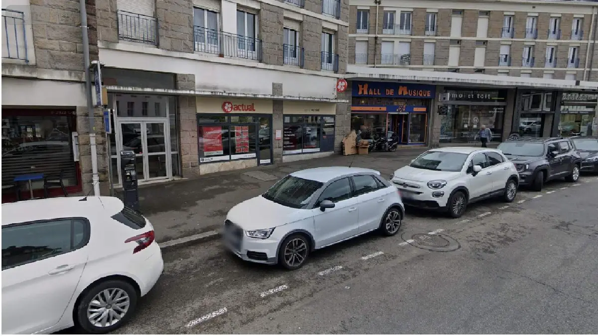 Fonds et murs commerciaux a vendre Quimper 29000 Finistère 29 113 m2 239660 euros 008/1287 001