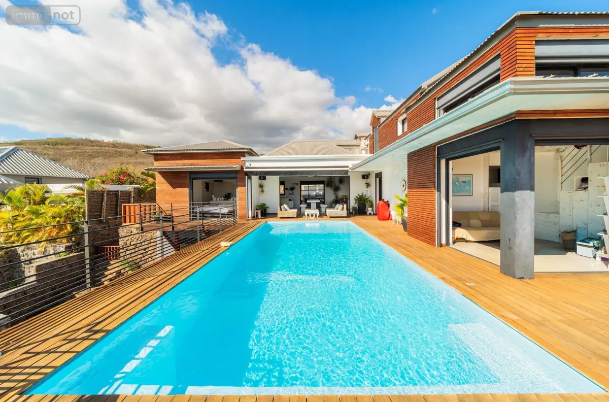 Maison a vendre Saint-Paul 97434 La Réunion 974 200 m2 5 pièces 1490000 euros MTLE 001