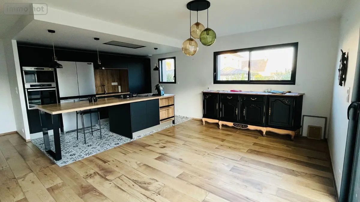 Maison a vendre Vitré 35500 Ille-et-Vilaine 35 149 m2 7 pièces 479320 euros 35142-40 001