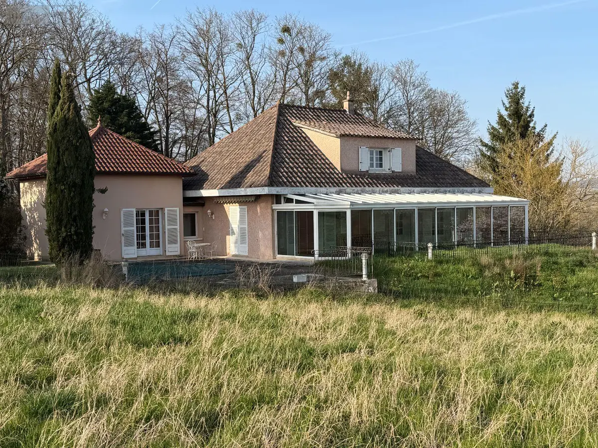 Maison a vendre Davayé 71960 Saône-et-Loire 71 192 m2 8 pièces 395200 euros MA 686 001