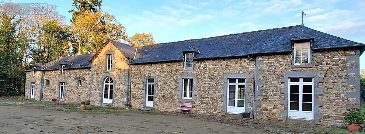 Propriete a vendre Combourg 35270 Ille-et-Vilaine 35 172 m2 5 pièces 468000 euros 091-835 001