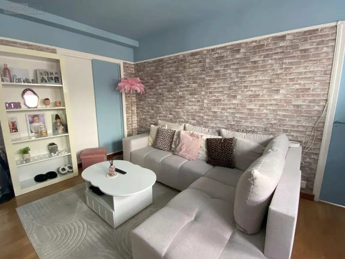 Appartement a vendre Aurillac 15000 Cantal 15 48 m2 3 pièces 43000 euros 15061-48 001