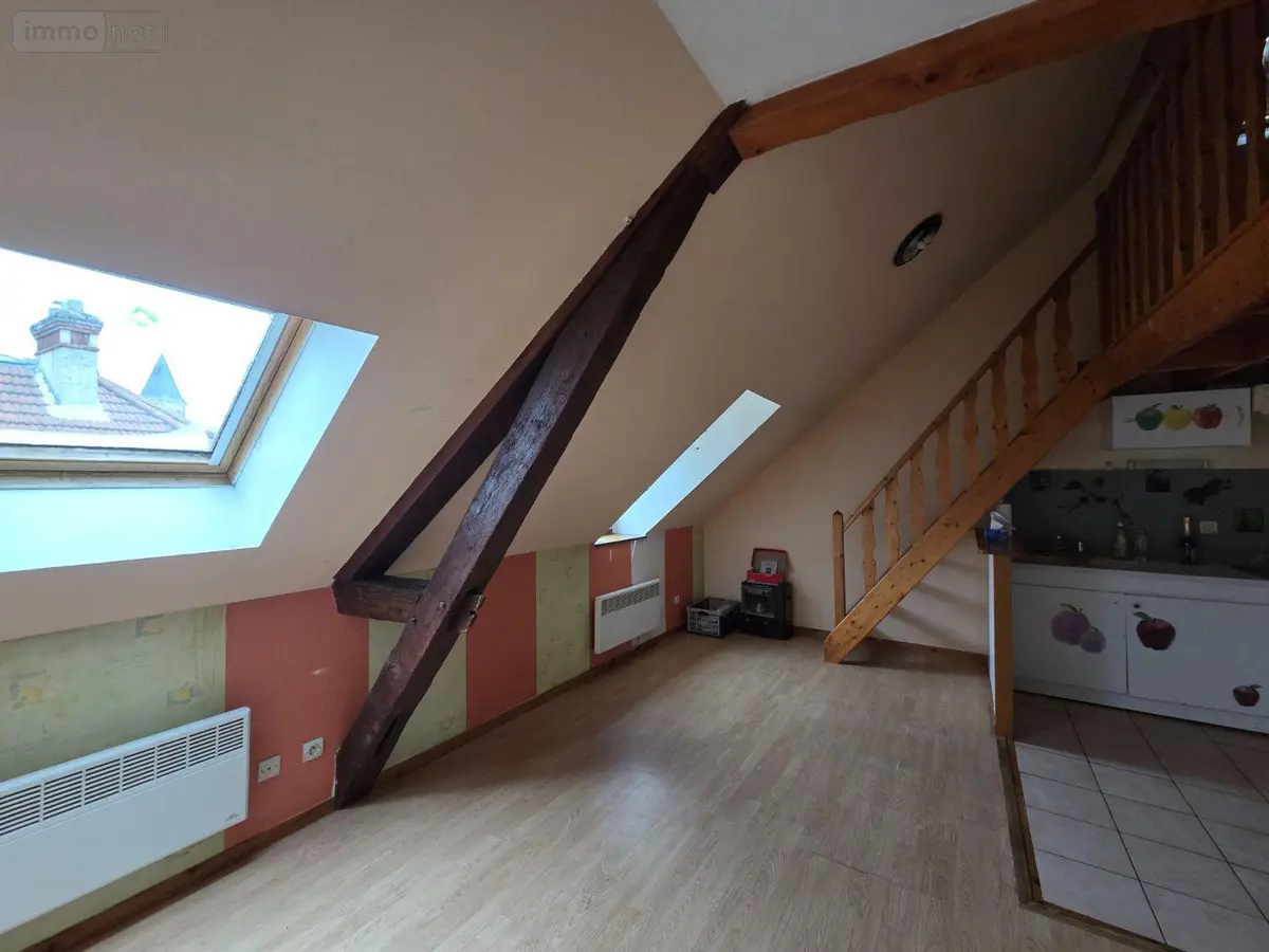 Location appartement Vailly-sur-Aisne 02370 Aisne 02 29 m2 385 euros 02072/230 001