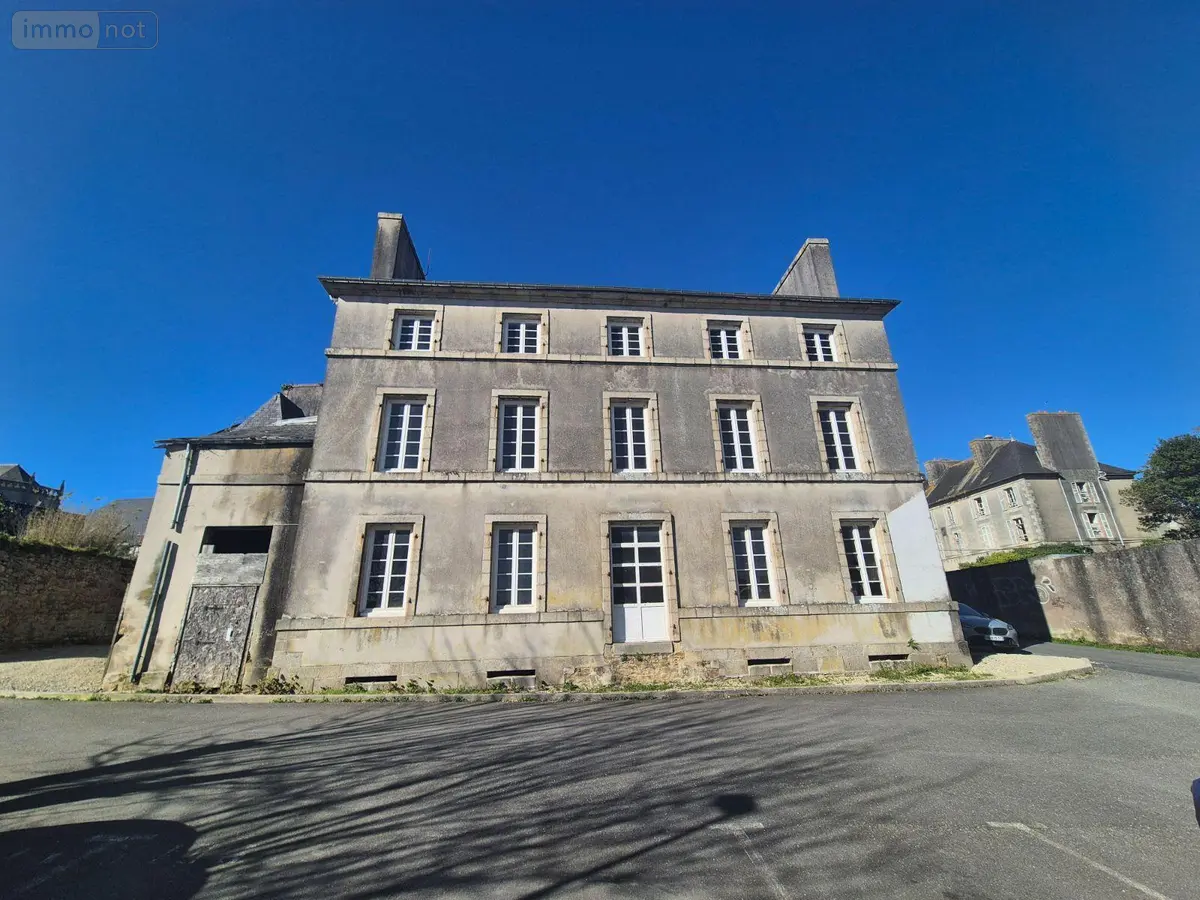 Immeuble de rapport a vendre Saint-Pol-de-Léon 29250 Finistère 29 627 m2 269300 euros 29104-IMMR1136 001
