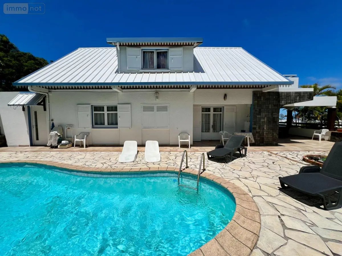 Maison a vendre Saint-Pierre 97410 La Réunion 974 215 m2 8 pièces 765000 euros 97404/18 001