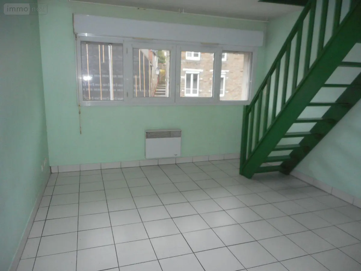 Location appartement Condé-en-Normandie 14110 Calvados 14 23 m2 2 pièces 299 euros 14085-3669 001