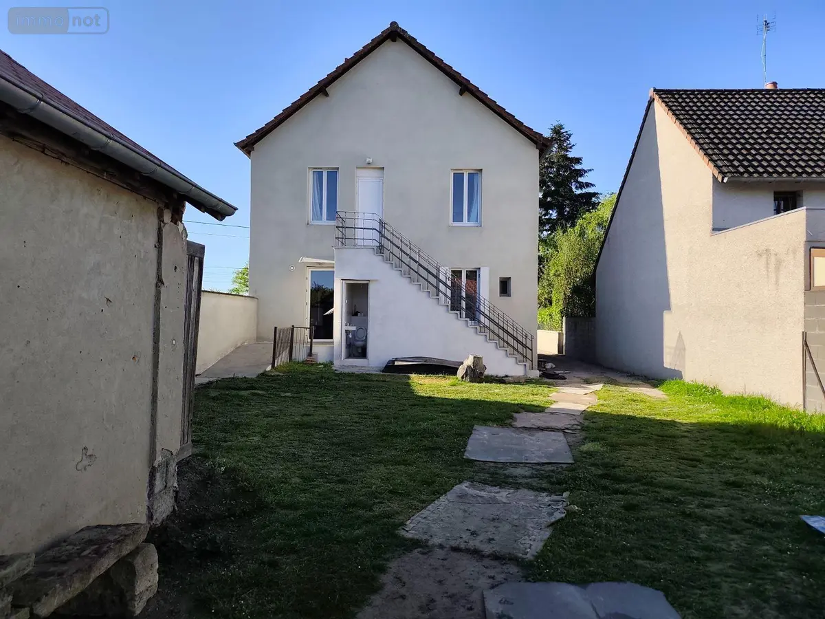 Maison a vendre Brugheas 03700 Allier 03 111 m2 3 pièces 172500 euros 13352/479 001