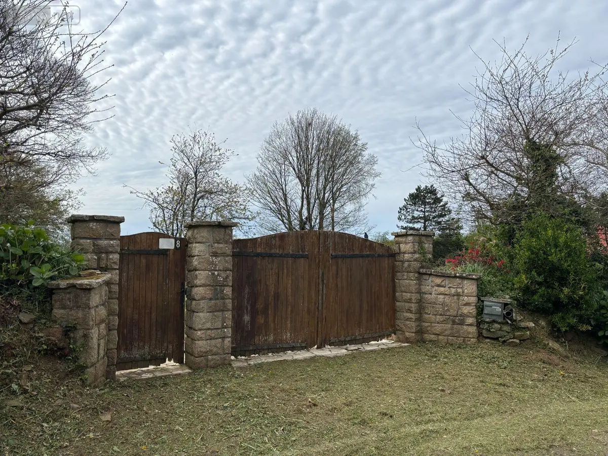Terrain a batir a vendre Quéménéven 29180 Finistère 29 59200 euros TEBA/1072 001