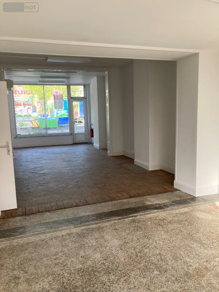 Location fonds et murs commerciaux Merville 59660 Nord 59 63 m2 700 euros CLOC157 001
