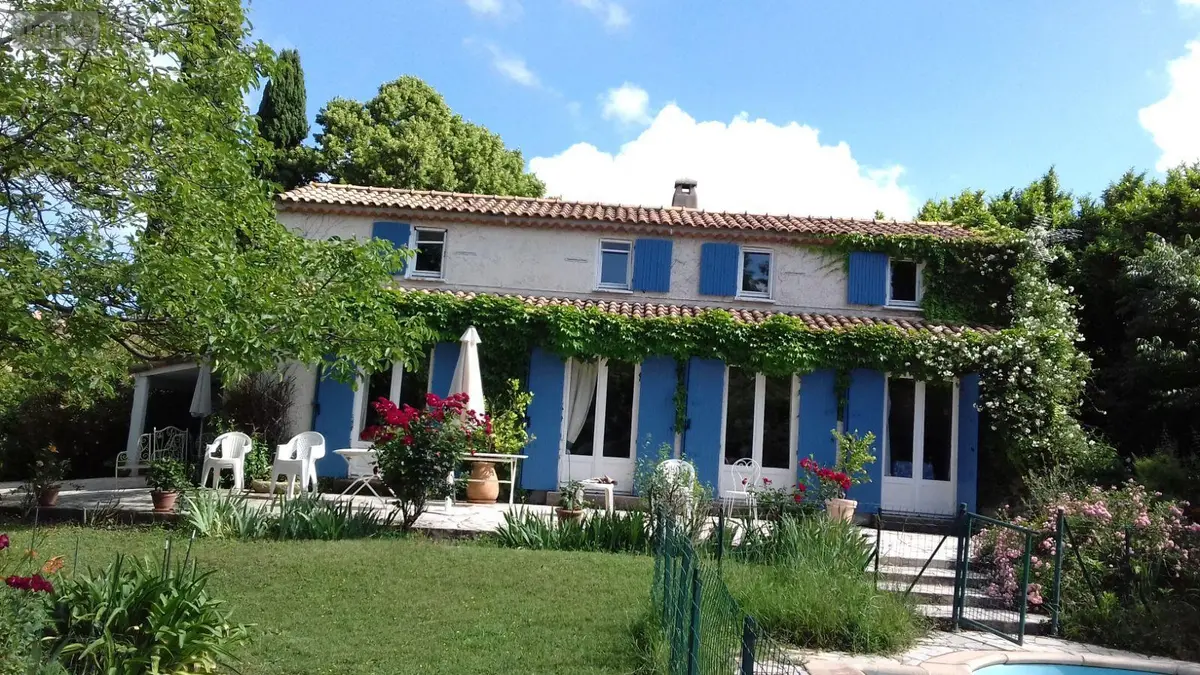 Maison a vendre Saint-Martin-de-Crau 13310 Bouches-du-Rhône 13 170 m2 8 pièces 689000 euros 075/204 001
