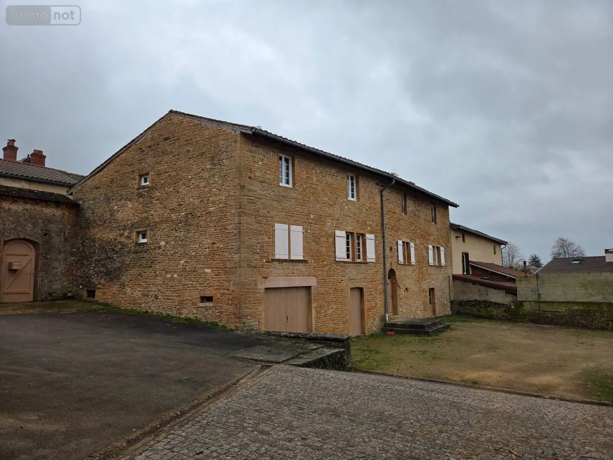 Propriete a vendre Chevagny-les-Chevrières 71960 Saône-et-Loire 71 307 m2 12 pièces 899600 euros 13779/988 001