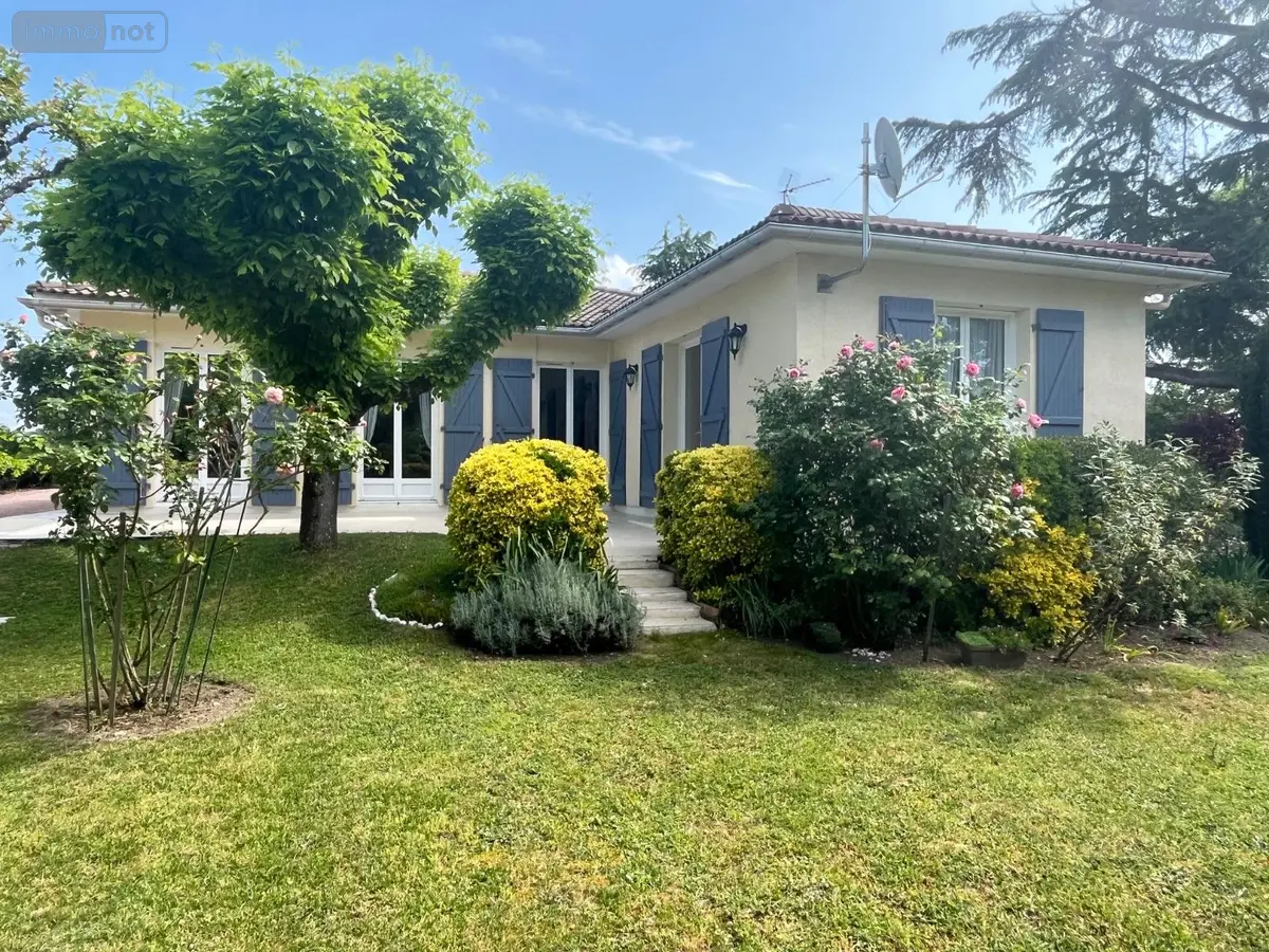 Maison a vendre Vérac 33240 Gironde 33 111 m2 5 pièces 255000 euros 118/1648 001
