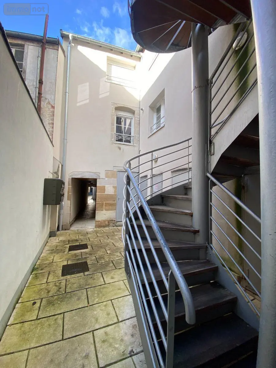 Immeuble de rapport a vendre Vesoul 70000 Haute-Saône 70 250 m2 320000 euros 70003-272 001