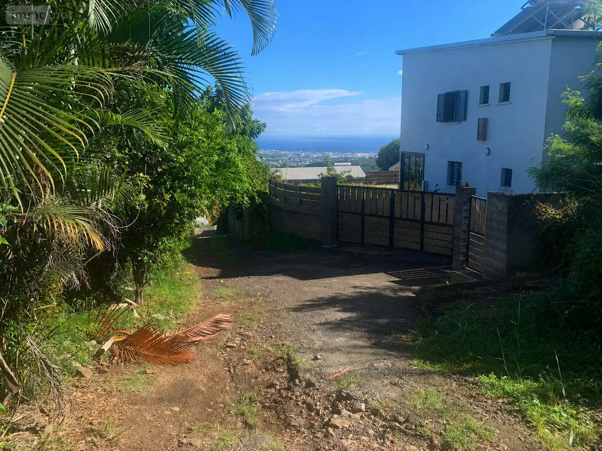 Terrain a batir a vendre Saint-Paul 97411 La Réunion 974 171000 euros 97405/268 001