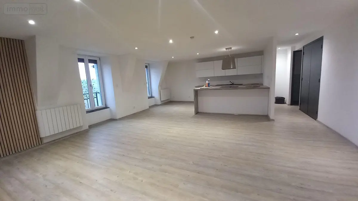 Appartement a vendre Saint-Flour 15100 Cantal 15 75 m2 2 pièces 132500 euros FG/2527 001