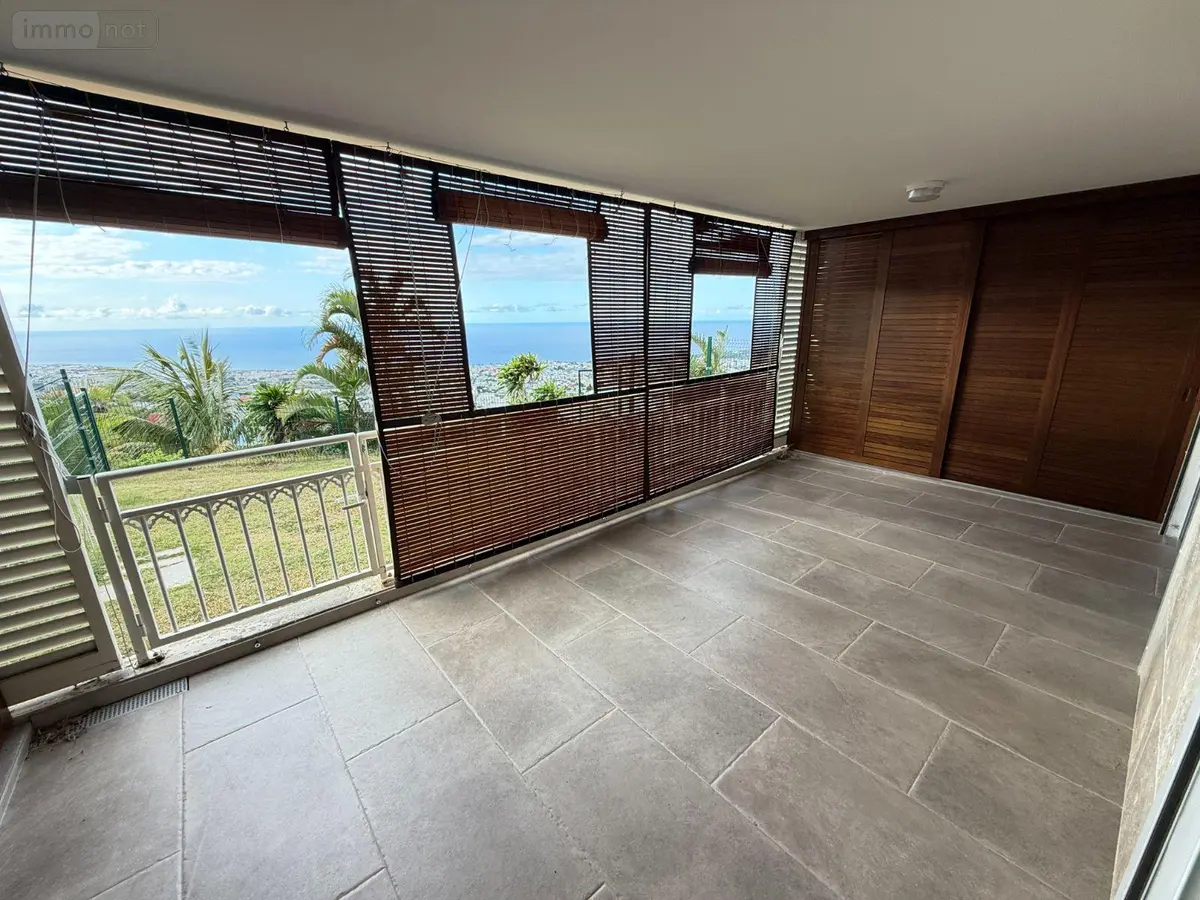 Appartement a vendre Saint-Denis 97490 La Réunion 974 104 m2 3 pièces 350000 euros 97405/275 001
