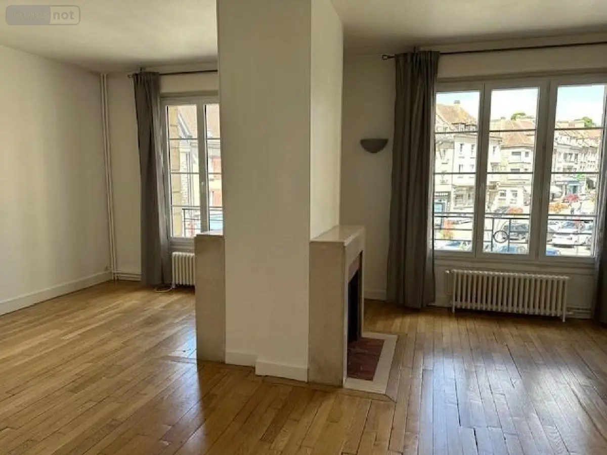 Location appartement Neufchâtel-en-Bray 76270 Seine-Maritime 76 83 m2 3 pièces 732 euros L160 001